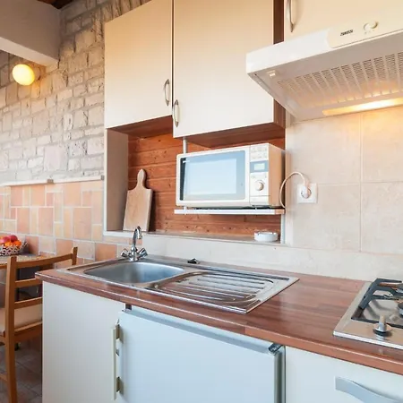 Daire 1 Bedroom Lovely In Splitska